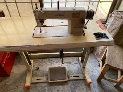 sewing/ Salai machine in good condition