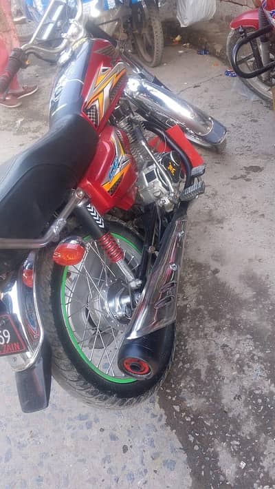 Honda 125 lush bik