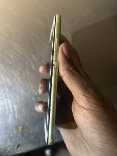 Huawei hai all ok hai need money urgent sale krna hai