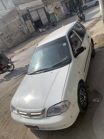 Cultus 2013 urjent sale betrr mehran,alto,coure,sentro