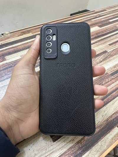 Tecno camon 17