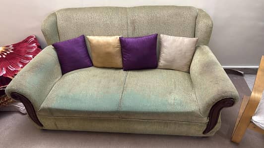 Sofa with 2 chairs & table