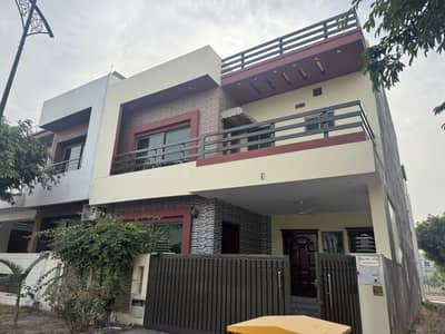 8Marla Ideal Location Solid Construction Used House Up For Sale At Reasonable Price