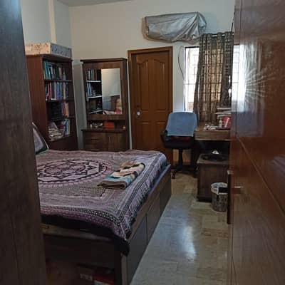 dha phase 2 ext 3 bad dd 2nd floor good candition famliy palaza