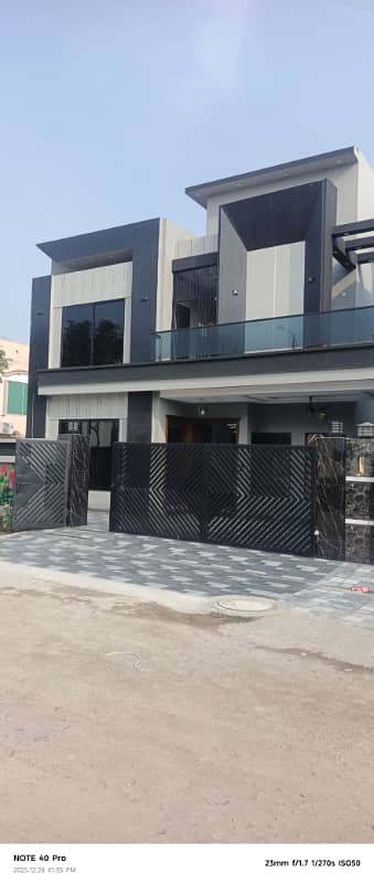 50ft Road 10 Marla Beautiful House For Sale In Al Jalil Garden