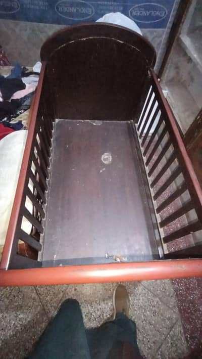 baby cote for sale 100% wooden cote in good condition