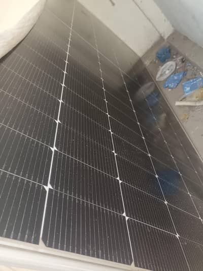 brand new solar plates 585 w
