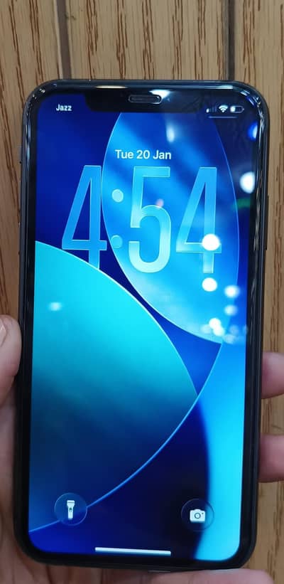 iPhone 11 Factory Unlock Sim working ( Water Pack)