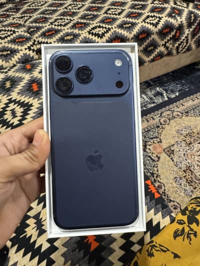 17 pro max PTA proved battery 100% box pack 10/10 condition blue clr