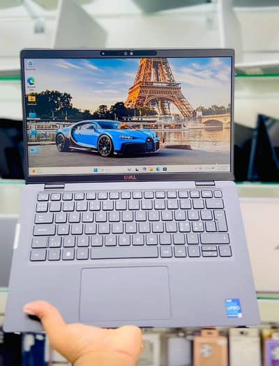 Dell i7 11th(Ram 32GB + SSD 512GB) Borderless IPS Screen 4K