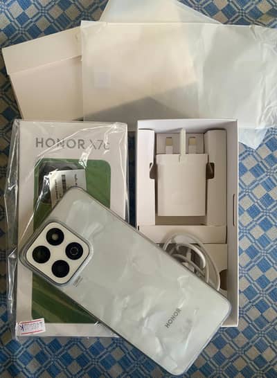 Honor x7c just box open