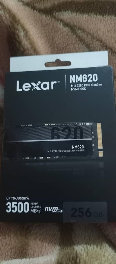 Lexar NM620 M. 2 2280 NVMe SSD 256GB PCle Gen 3x4 LNM620X256G-RNNNG