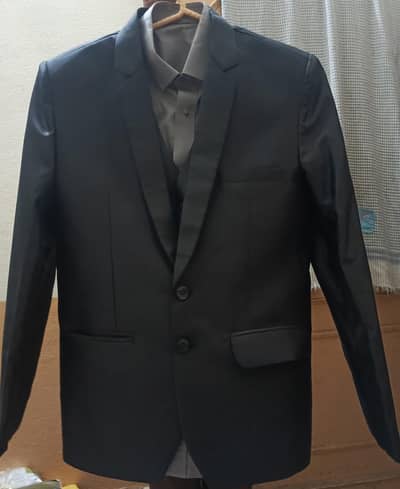 3 pic suit for sale brand new only one day used for sale fix price