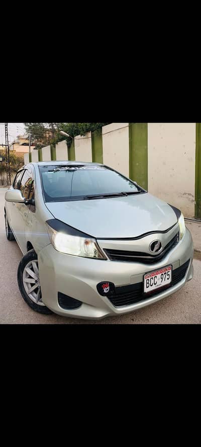 Toyota vitz 2011 ////2015 registration