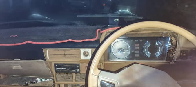 sirf kranck ki awaz ha bs baki eingen main koi kam nhi ha