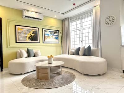 Short time 1bed ROM full furnished apartments safe and scour 100%coupe allow