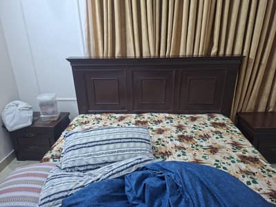 King size bed with 2 Side tables
