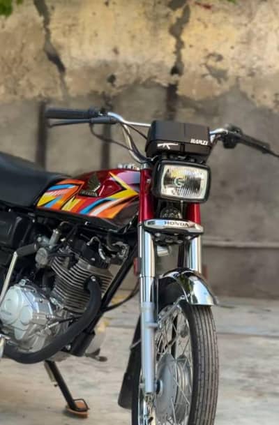 Honda CG 125 colour red