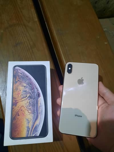 IPHONE XSMAX  256 GB NON PTA WITH BOX &Charger