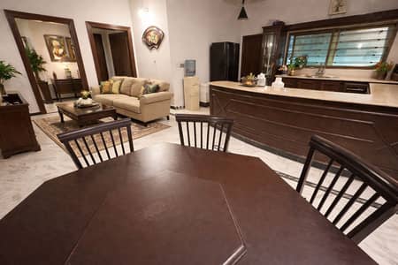 Dinning Table with 6 chairs