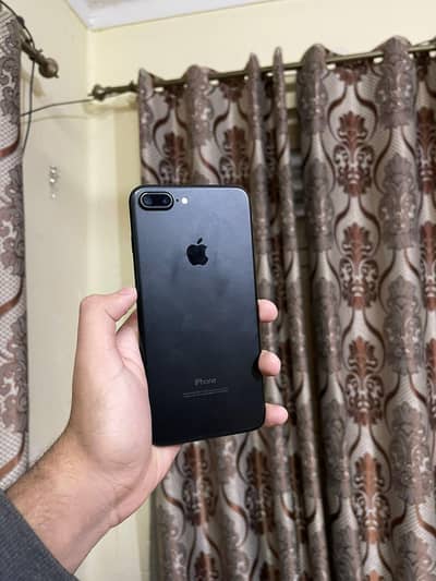 iPhone 7 plus for sale 10/9 condition