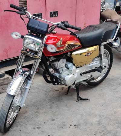 CG 125 Special Edition, Self Start, Red Golden