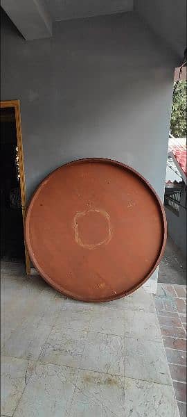 wooden round shape dining table