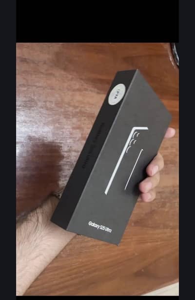 Samsung S25 Ultra (6 Months Warranty)