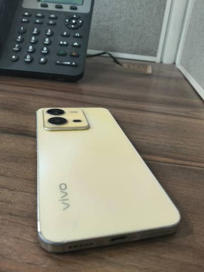 Vivo V25E  Condition