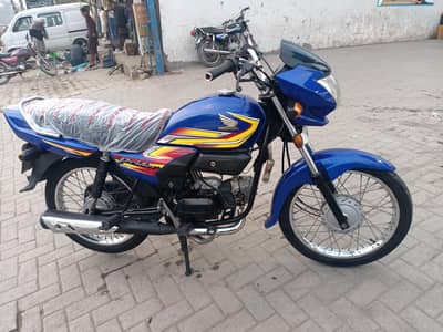 Honda 100 prider model 22/23 lush condition perfect engine sound