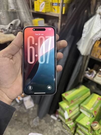 iphone 15 sim locked