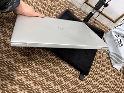 HP Elitebook 850 G5 Faclock and Fingerprint 8th Gen corei5 ful size15