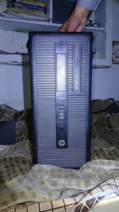 Intel i5 4th Generation 8 GB Ram And 320 GB Hard disk 320 W PS