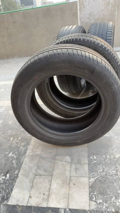 Michllen 215-55-16 Tyres Set in Perfect Condition - 2022 import