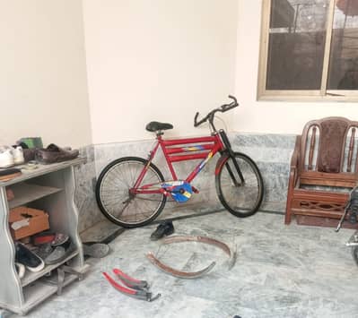 UN-USED BICYCLE