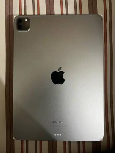 Ipad pro M2 chip Tablet New condition urgent Sale