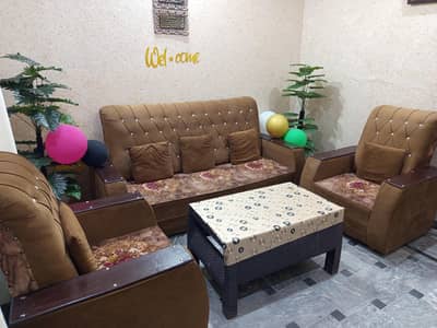 5 Seater Sofa Set Urgently for Sale
