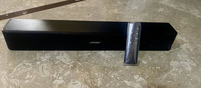 Bose Solo TV 5 Bluetooth Soundbar with remote