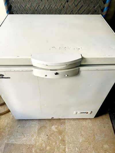 Dawlance Deep Freezer