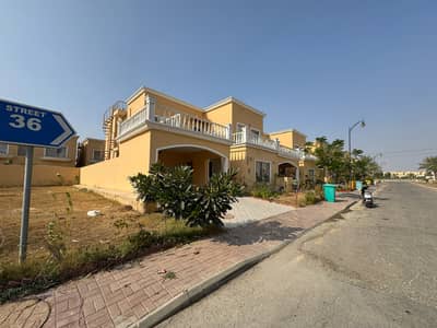 350 Sq Yd 4-Bedroom Luxury Villa for Rent at Sports City, Bahria Town Karachi All amenities nearby including Park, Mosque, Gallery & Commercial Area just 10 min drive from Main Gate.