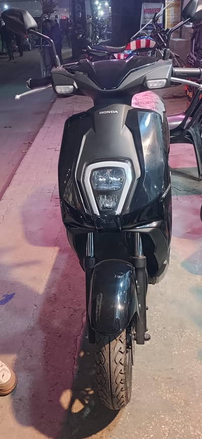 HONDA electric Scooty