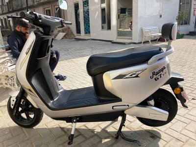 Ramza G7 Electric scooty
