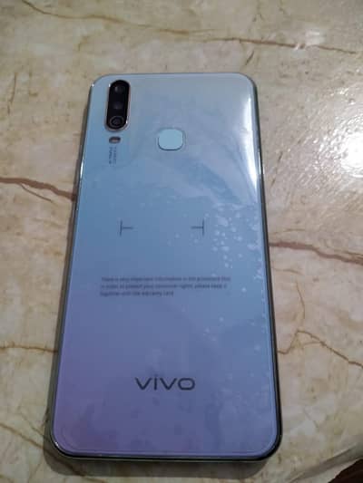 vivo y17