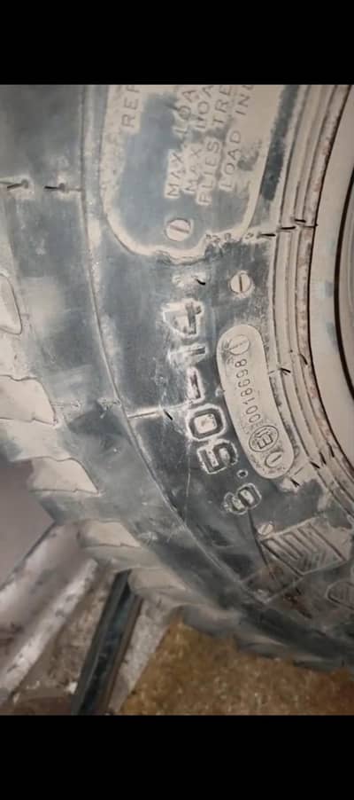 2 tyre 6.50. 14 for sale urgent