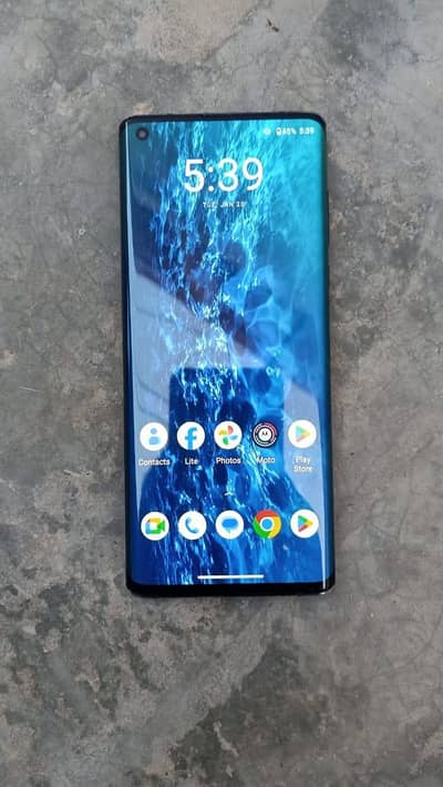 Motorola Edge plus non pta