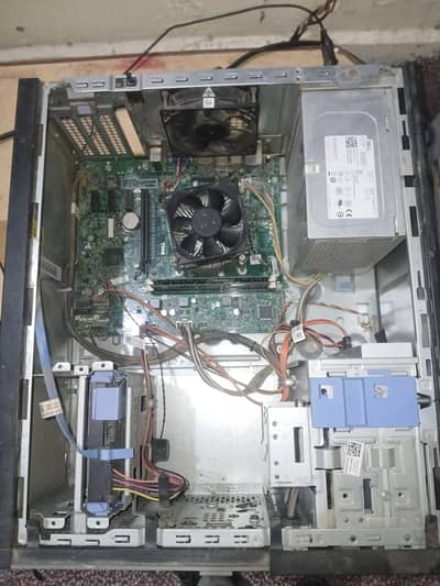 Intel Core i5 4570 , 8 GB Ram , 320 GB HDD