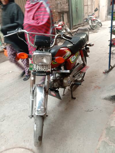 urgent sale all ok ha koi Kam nhi hona Wala