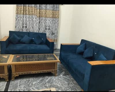 blue valve sofa set new condition with 6 question