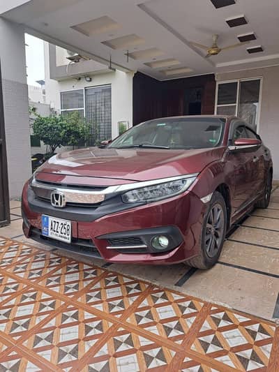 Honda Civic Oriel 1.8 I-VTEC CVT 2020