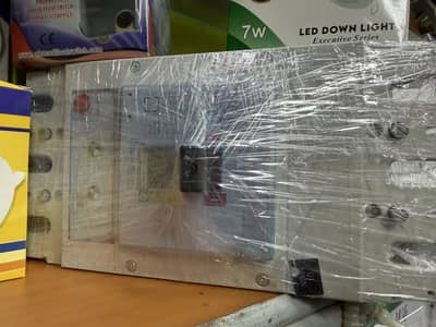 Legrand bracker 630Amp original